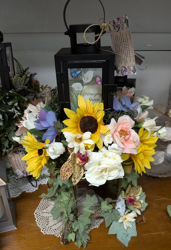 Sunny Garden Lantern